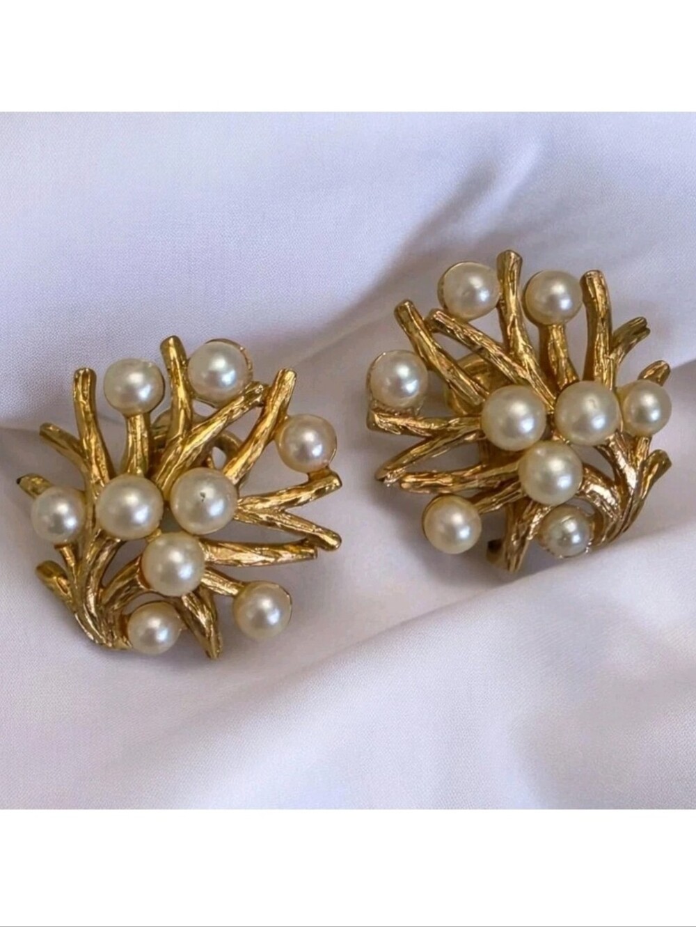 Vtg Signed Crown Trifari Under the Sea Faux Pearl Coral Branch Clip On Earrings